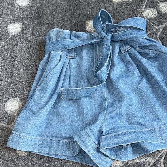 L'AGENCE Hillary Paperbag Denim Shorts, 25 - Picture 5 of 6